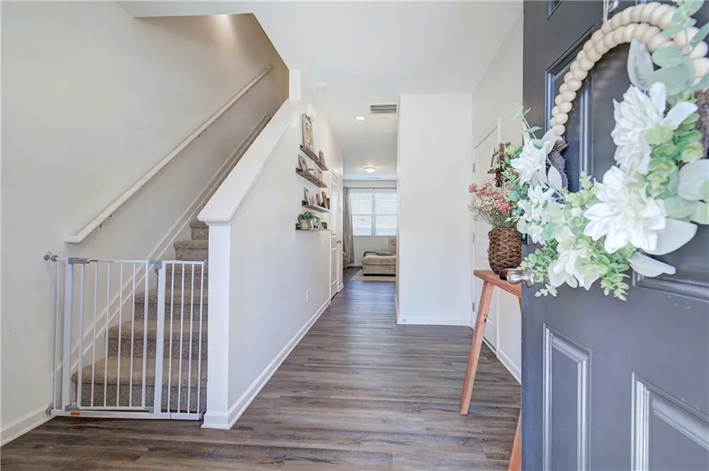 208 Grand Central Way Cartersville, GA 30120