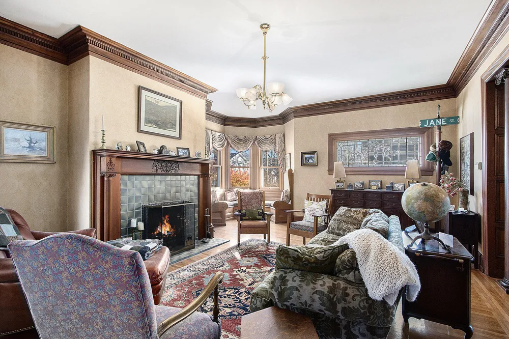 208 W Prospect Street Marshall, MI 49068