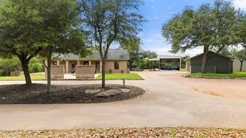 12135 Fitzhugh Road