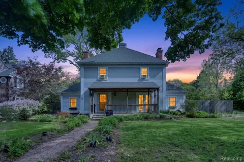 1404 Harvard Road