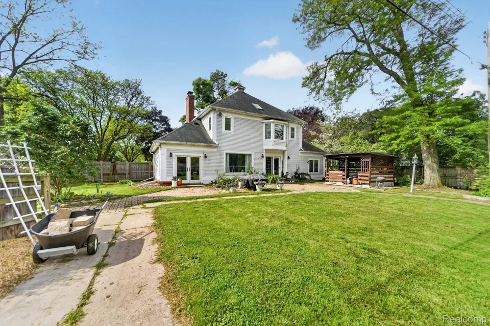 1404 Harvard Road East Lansing City, MI 48823
