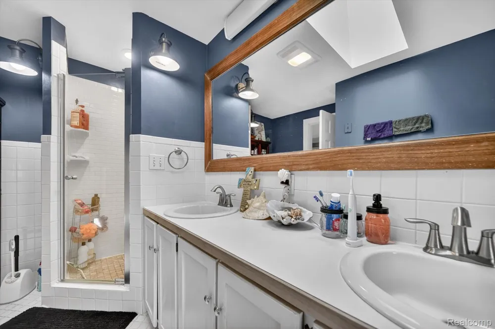 1404 Harvard Road East Lansing City, MI 48823