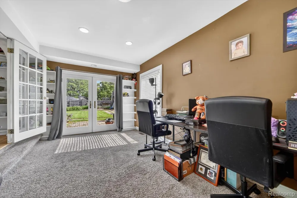 1404 Harvard Road East Lansing City, MI 48823