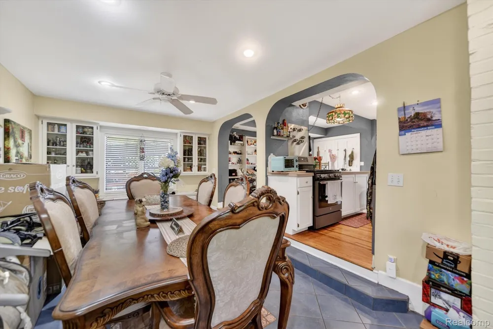 1404 Harvard Road East Lansing City, MI 48823