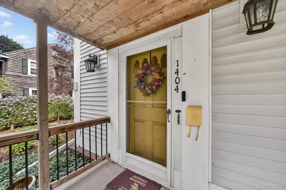 1404 Harvard Road East Lansing City, MI 48823