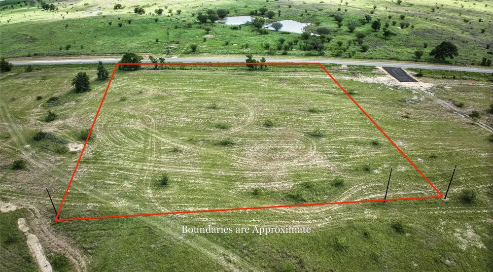 8 FM 112 Freeway Thrall, TX 76578