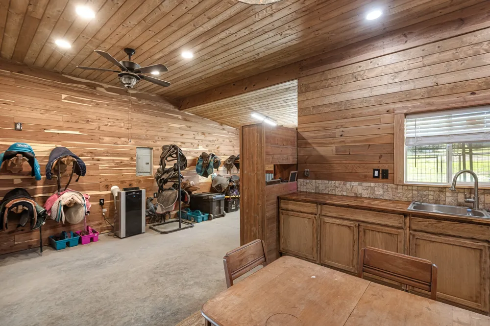 642 Beach Bottom Rd Watertown, TN 37184