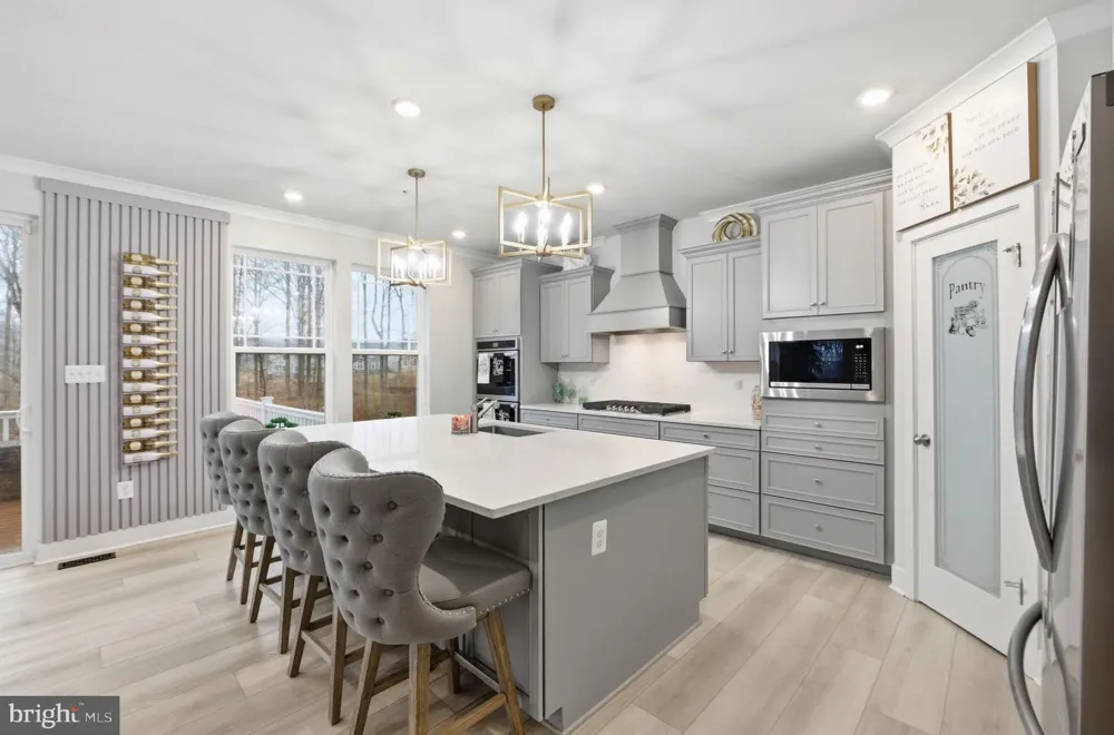 11101 APPLECROSS COURT White Plains, MD 20695