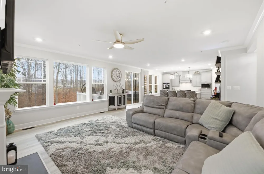 11101 APPLECROSS COURT White Plains, MD 20695