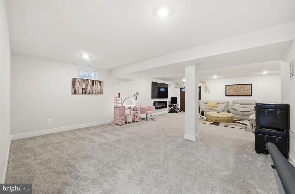 11101 APPLECROSS COURT White Plains, MD 20695