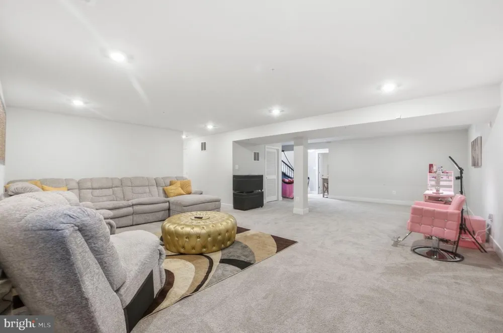 11101 APPLECROSS COURT White Plains, MD 20695