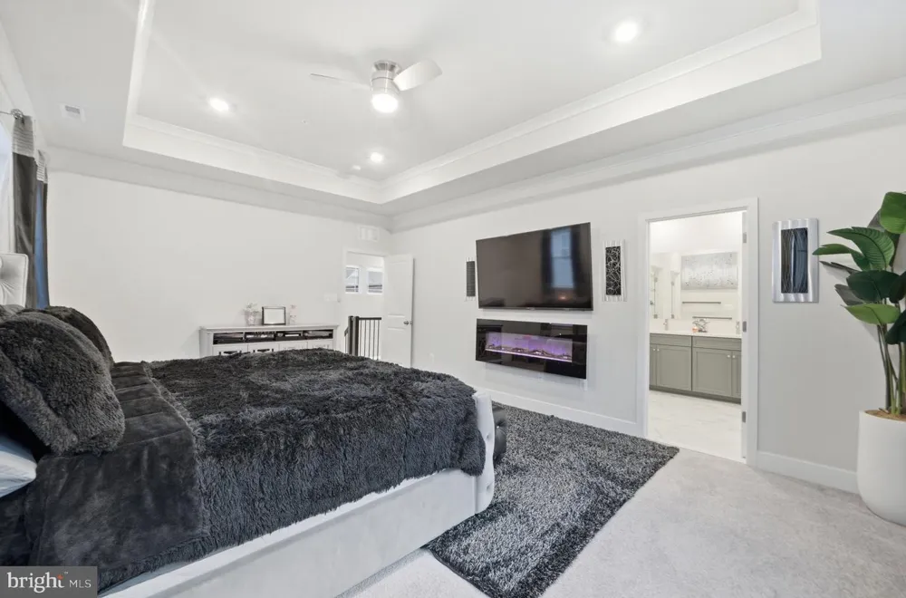 11101 APPLECROSS COURT White Plains, MD 20695