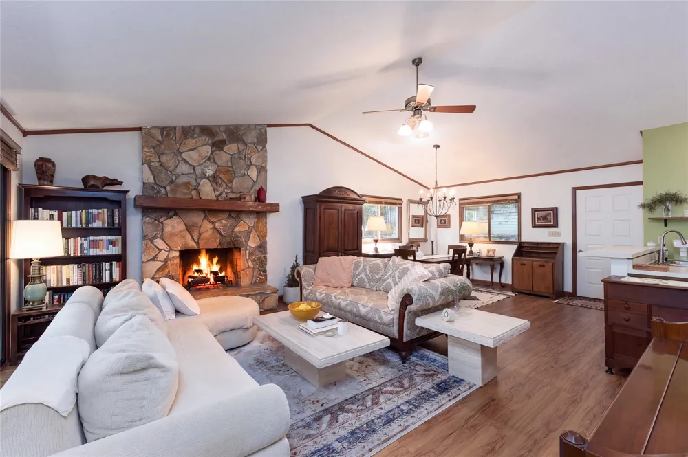 1915 W. Christy Trail Sapphire, NC 28774