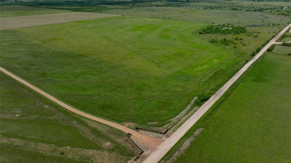 1250 County Rd 419 Rochelle, TX 76872