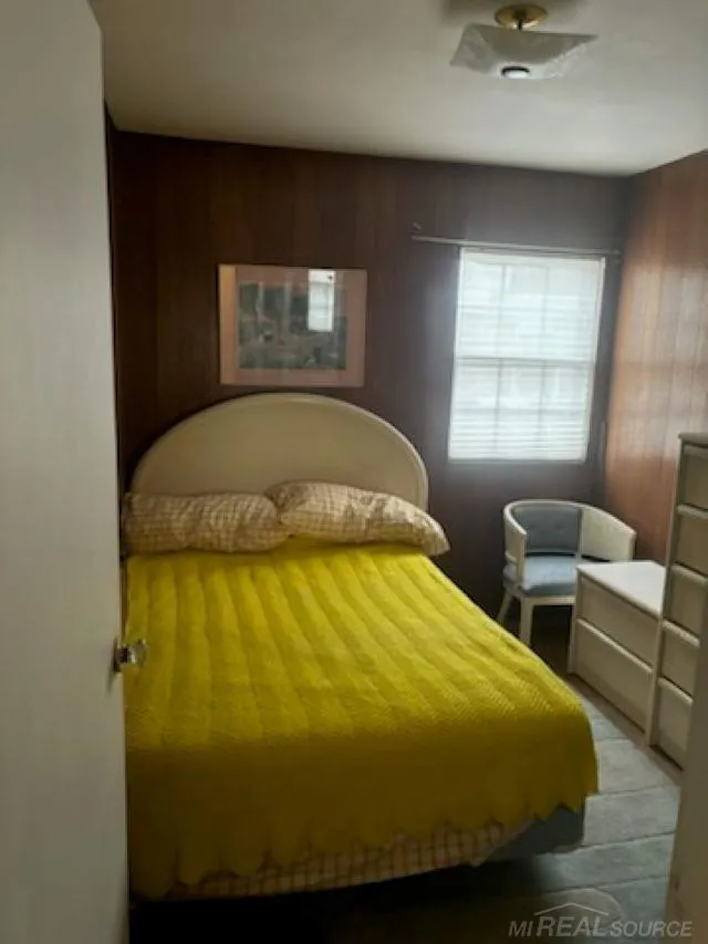 19910 Parkside Street St Clair Shores City, MI 48080