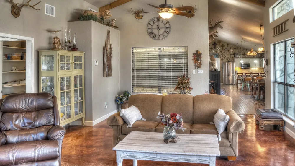 187 ROY CHISUM ROAD Leakey, TX 78873