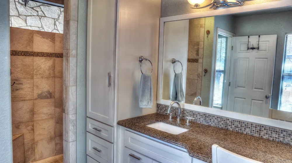 187 ROY CHISUM ROAD Leakey, TX 78873