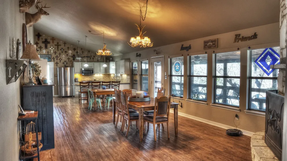 187 ROY CHISUM ROAD Leakey, TX 78873