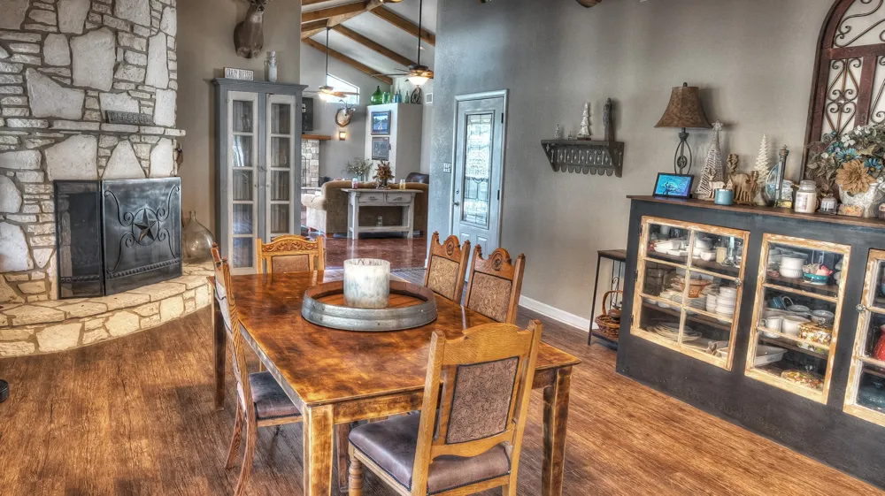 187 ROY CHISUM ROAD Leakey, TX 78873