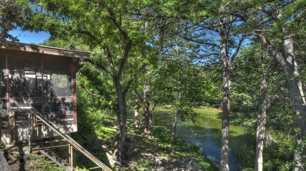 187 ROY CHISUM ROAD Leakey, TX 78873