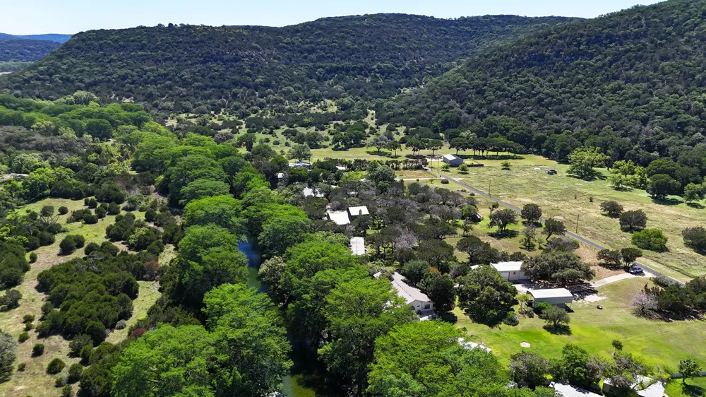 187 ROY CHISUM ROAD Leakey, TX 78873