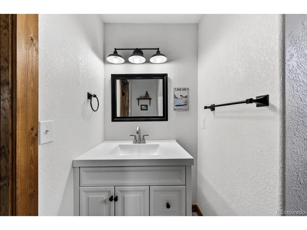 95 Antelope Lane Westcliffe, CO 81252