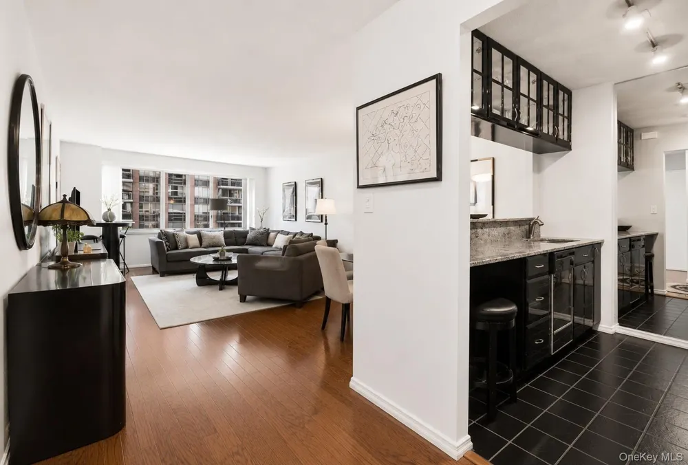 300 E 59th Street #1903 New York (Manhattan), NY 10022