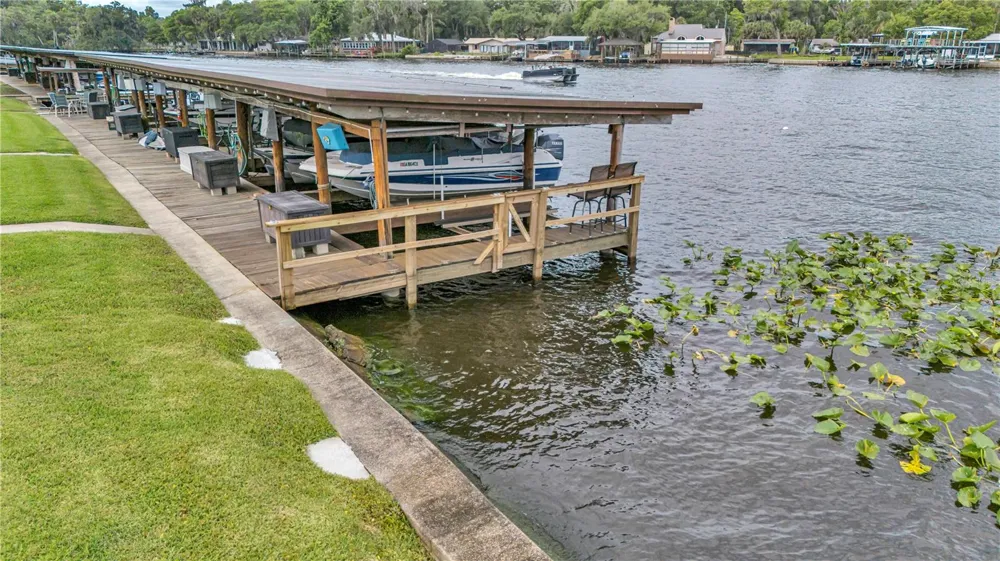 1640 JUNO TRAIL #205C Astor, FL 32102