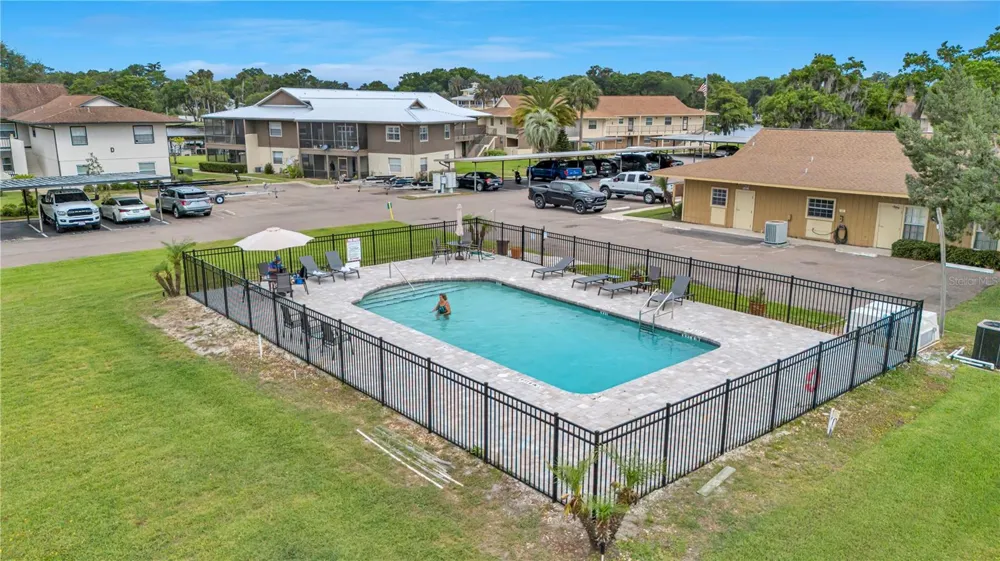 1640 JUNO TRAIL #205C Astor, FL 32102