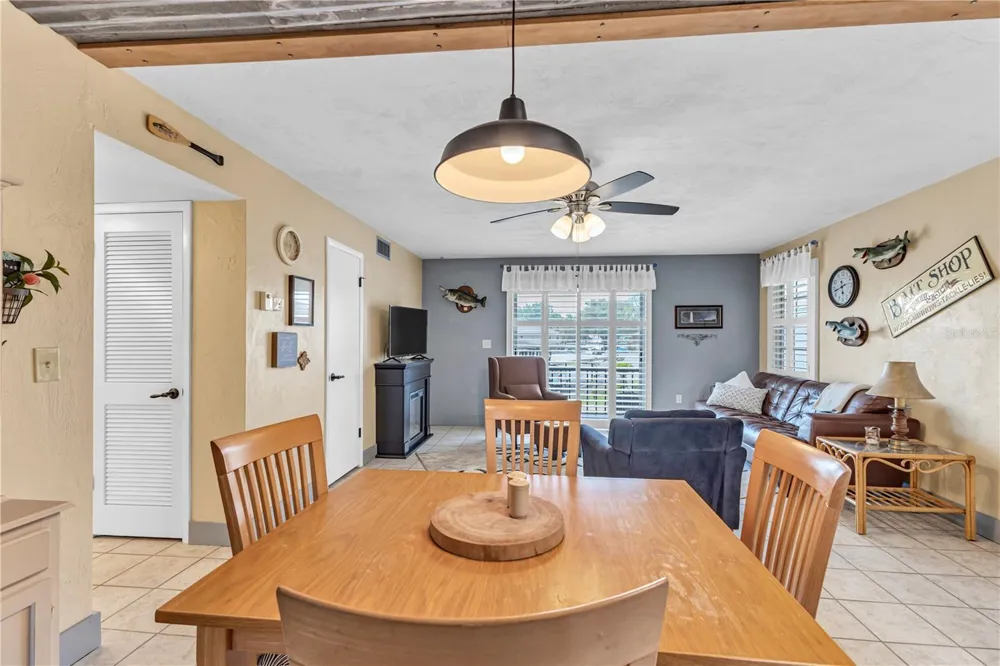 1640 JUNO TRAIL #205C Astor, FL 32102