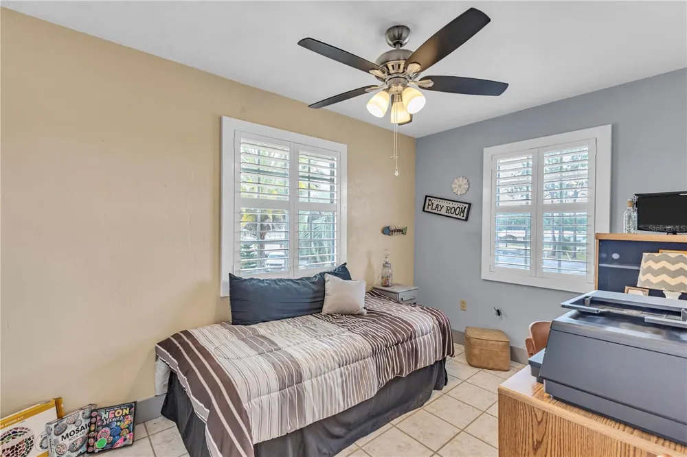 1640 JUNO TRAIL #205C Astor, FL 32102