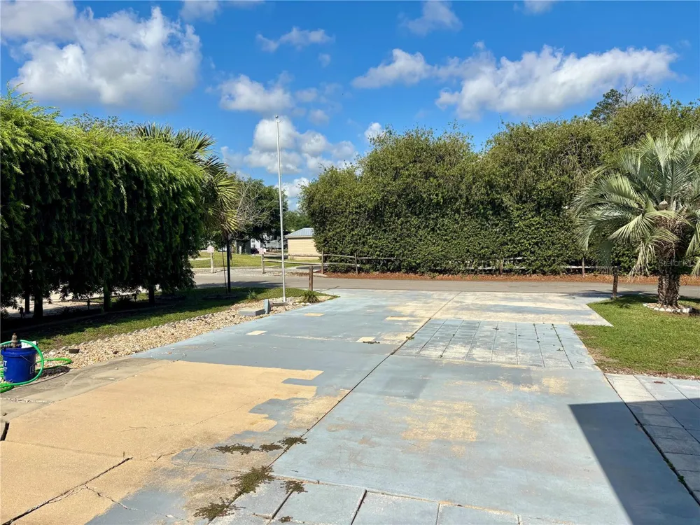 3273 NE 102ND AVENUE ROAD Silver Springs, FL 34488