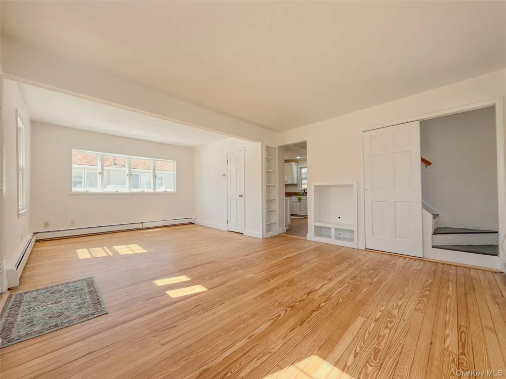 23 Garden City Avenue Point Lookout, NY 11569