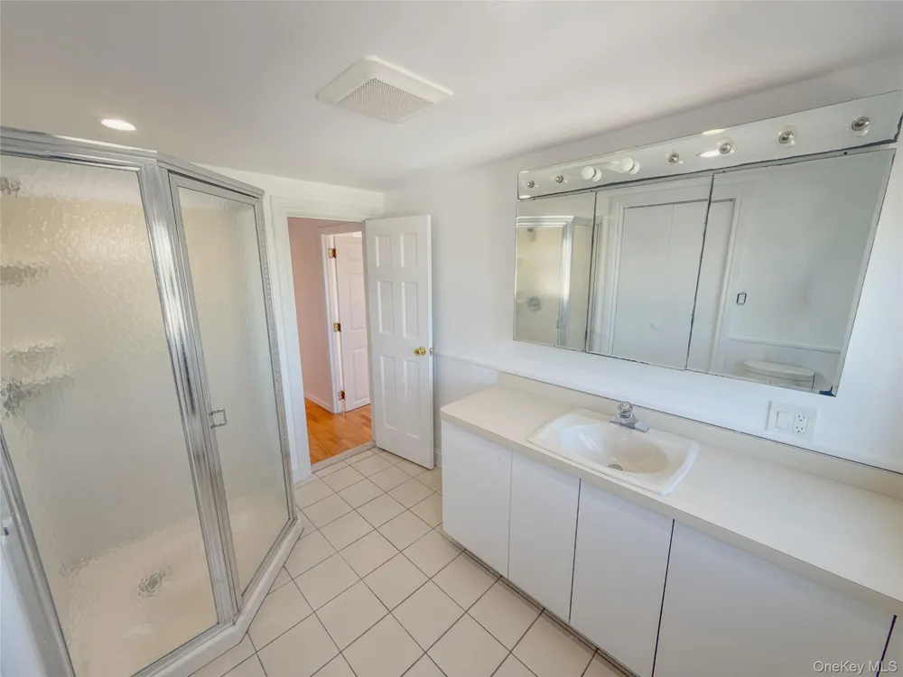 23 Garden City Avenue Point Lookout, NY 11569