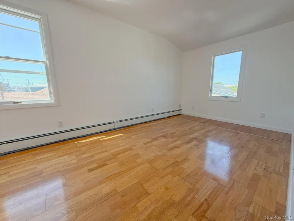 23 Garden City Avenue Point Lookout, NY 11569