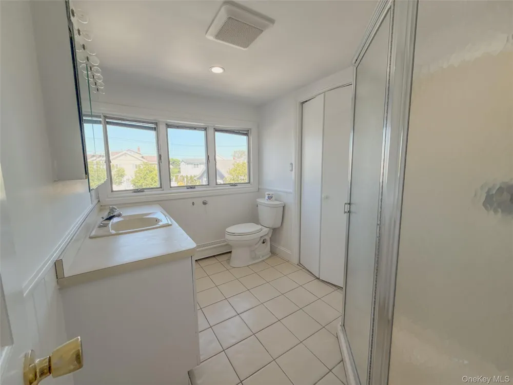 23 Garden City Avenue Point Lookout, NY 11569
