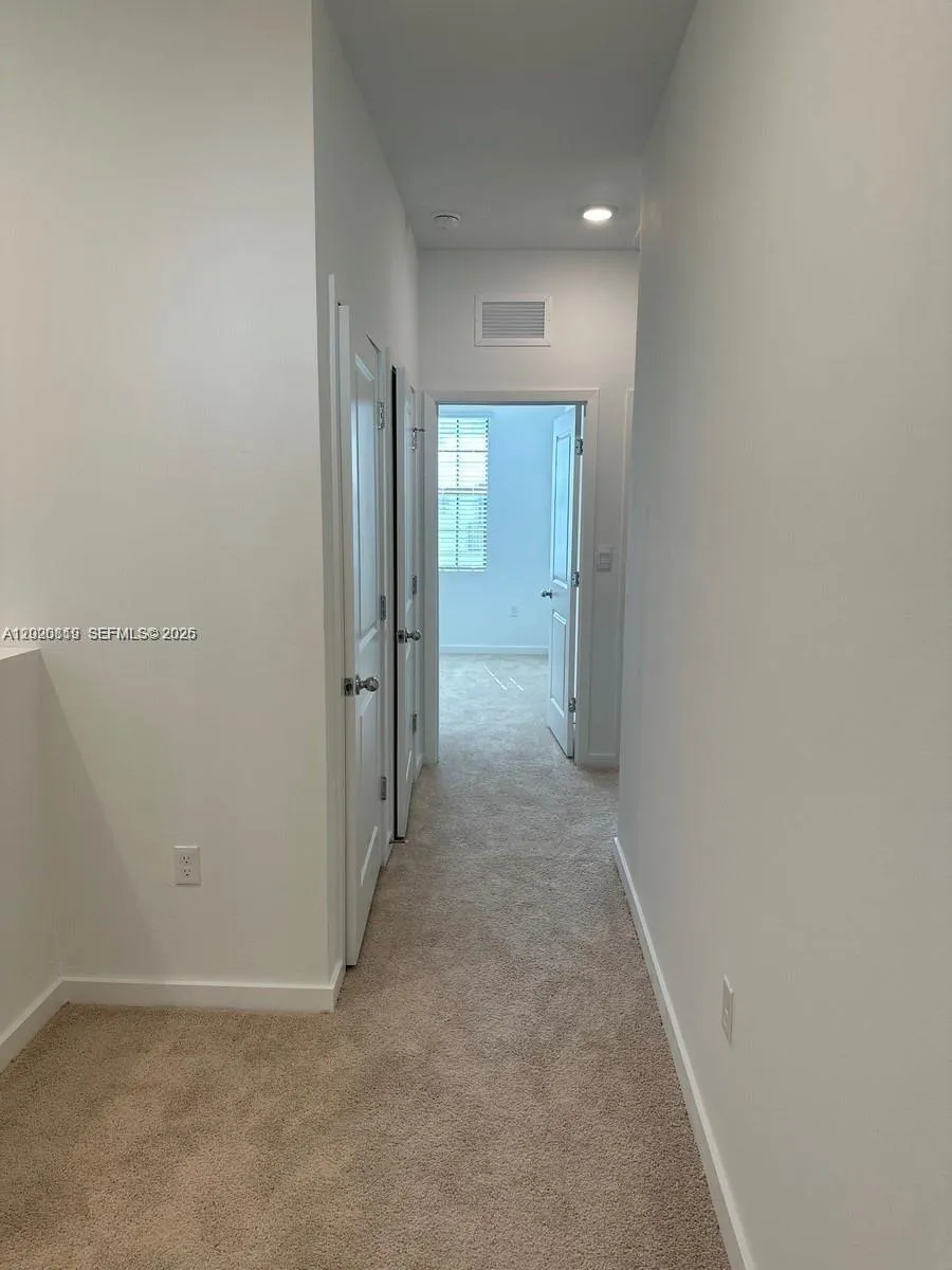 853 SW 12th St Florida City, FL 33034