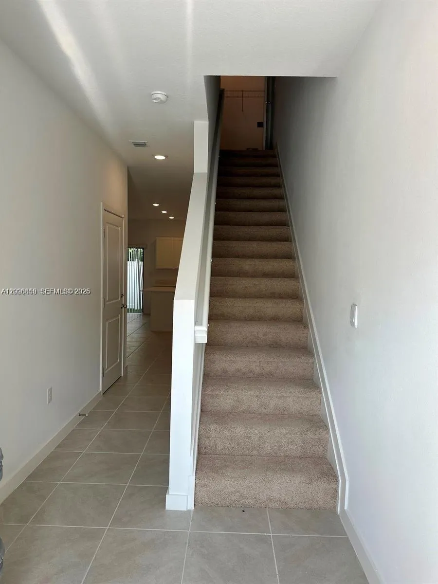 853 SW 12th St Florida City, FL 33034