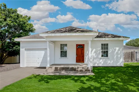 1622 Woodlawn