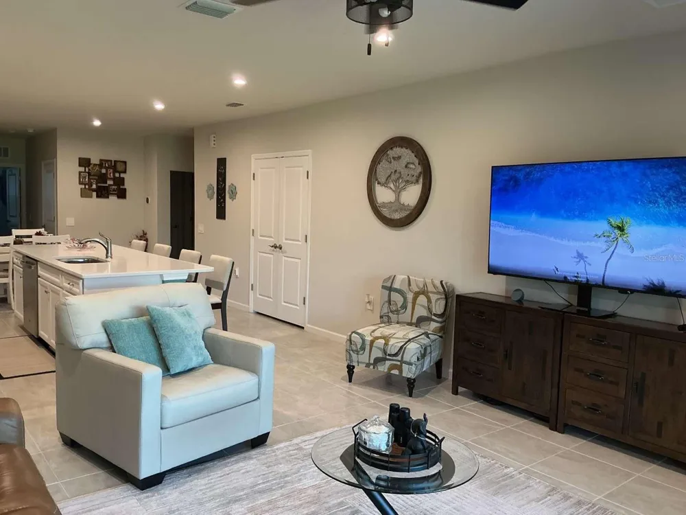 1982 W PALMS DRIVE Port Charlotte, FL 33953