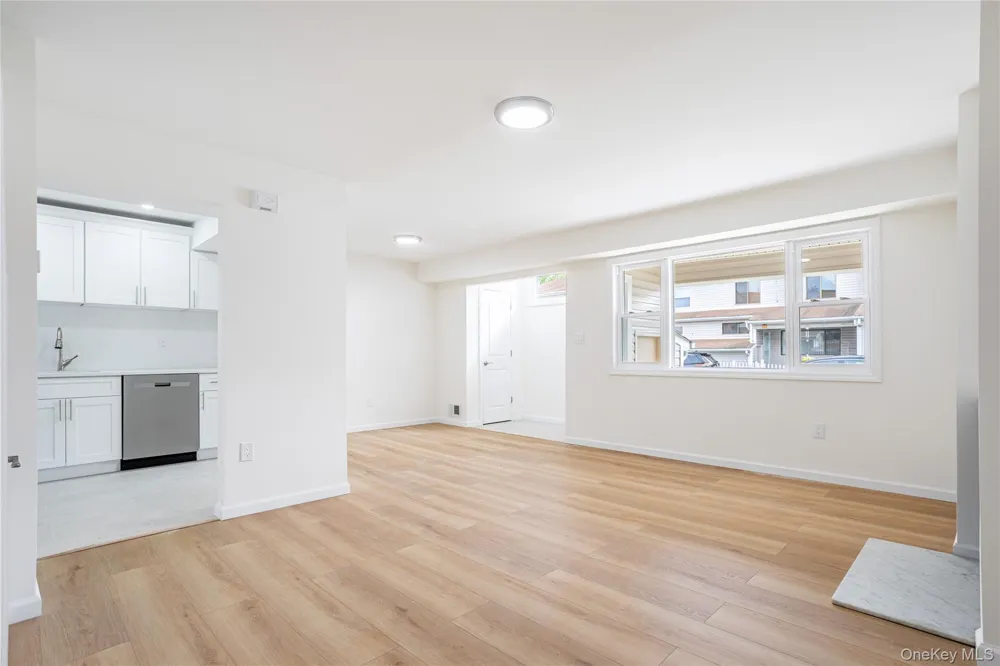 33 Marc Street Staten Island, NY 10314