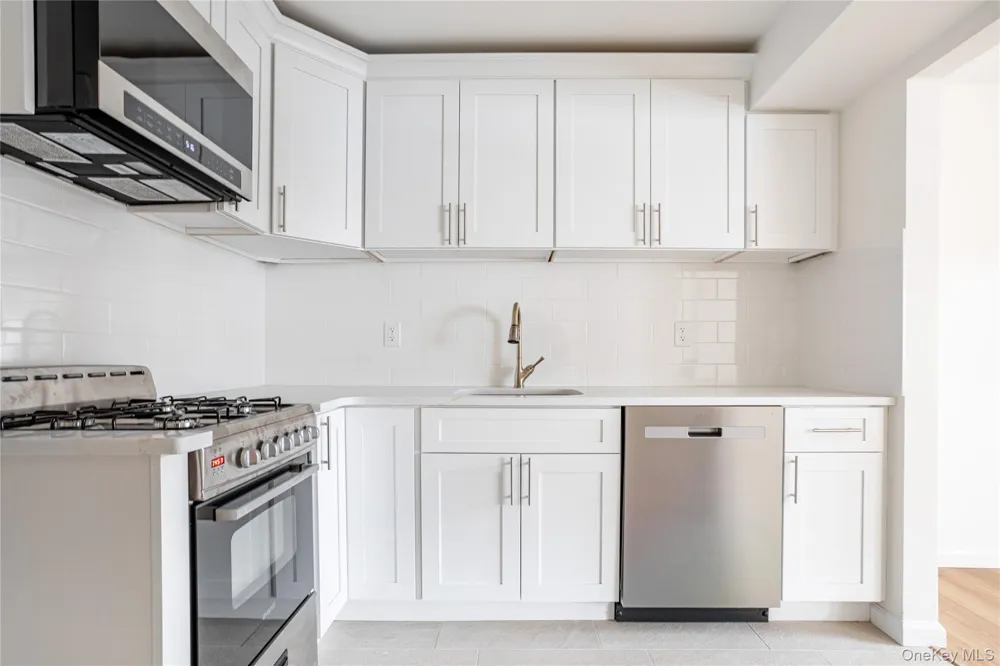 33 Marc Street Staten Island, NY 10314
