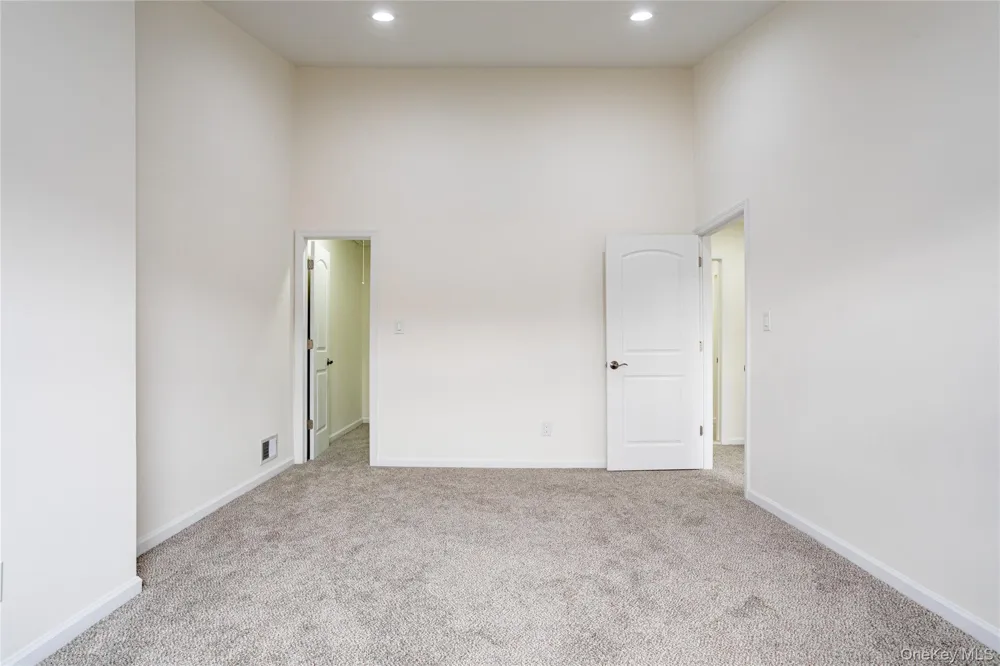 33 Marc Street Staten Island, NY 10314