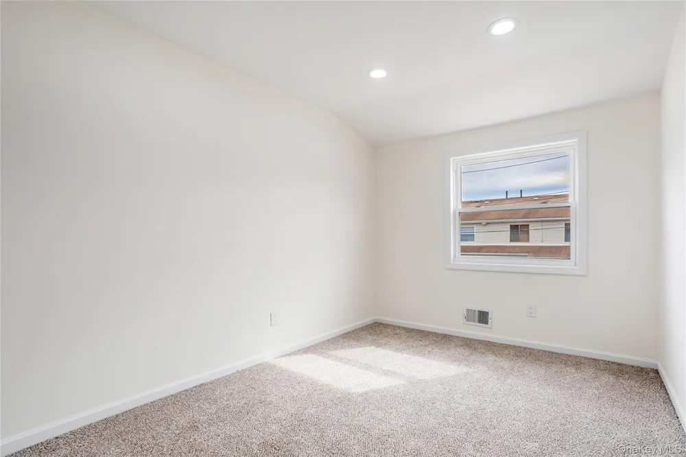 33 Marc Street Staten Island, NY 10314