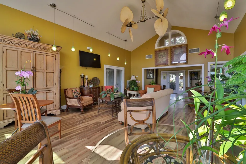 1401 S PALMETTO AVENUE #616 Daytona Beach, FL 32114