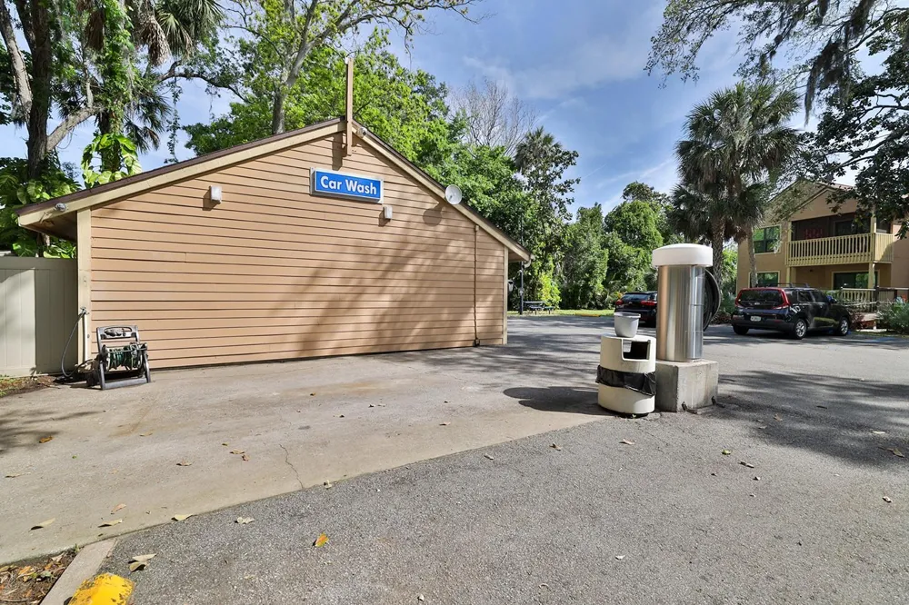1401 S PALMETTO AVENUE #616 Daytona Beach, FL 32114