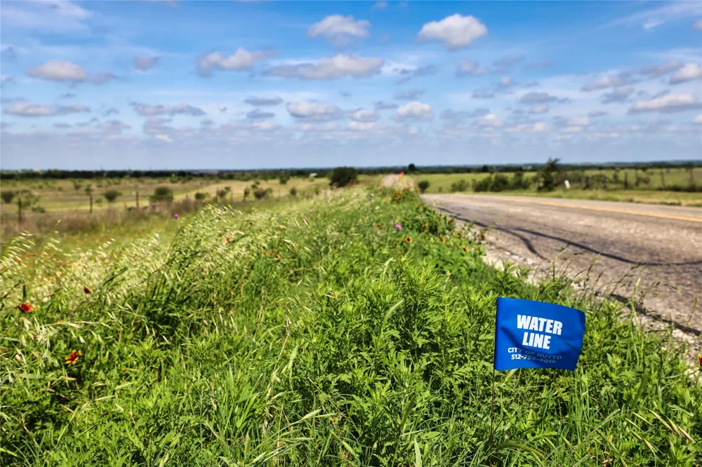 18 CR 473 Thrall, TX 76578