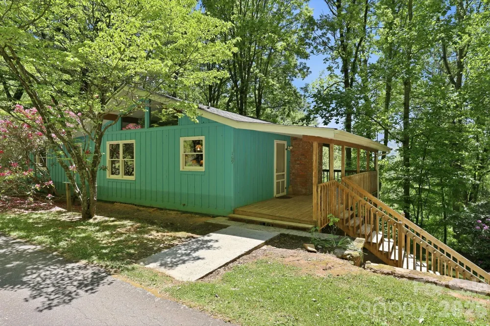 169 Sleepy Hollow Lane Canton, NC 28716