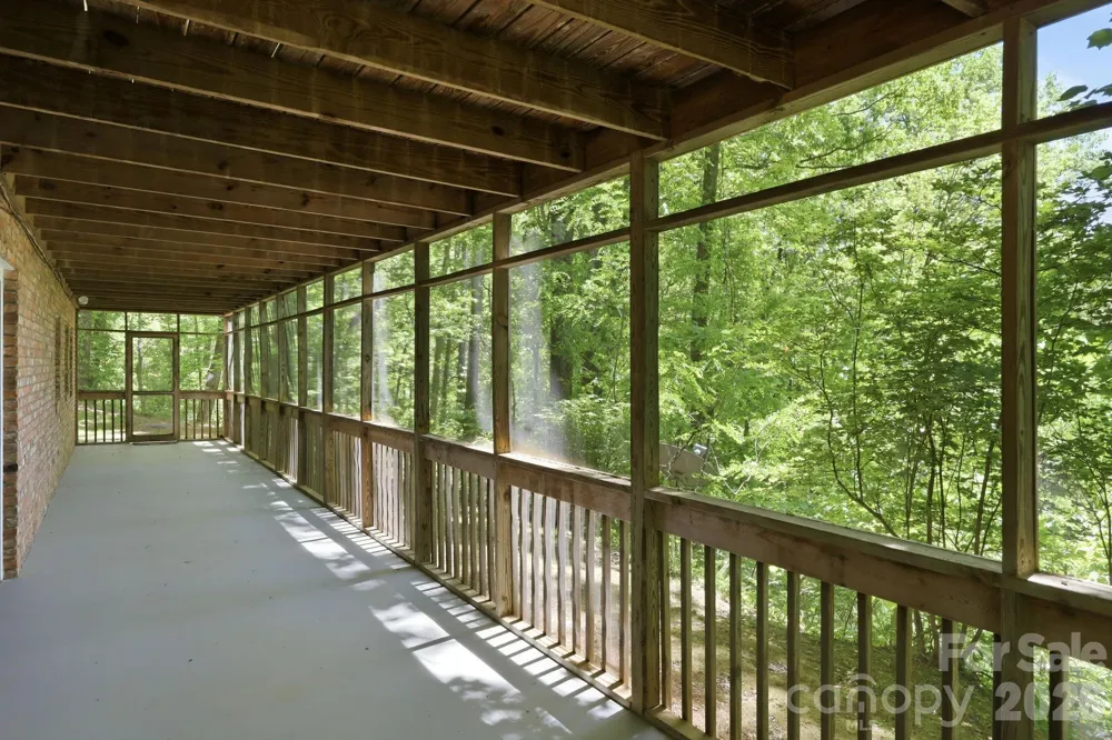 169 Sleepy Hollow Lane Canton, NC 28716