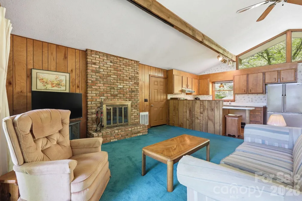 169 Sleepy Hollow Lane Canton, NC 28716